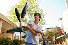 sito giocoliere Tulane_Juggler_Homecoming_Misc-5